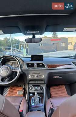 Внедорожник / Кроссовер Audi Q3 2016 в 