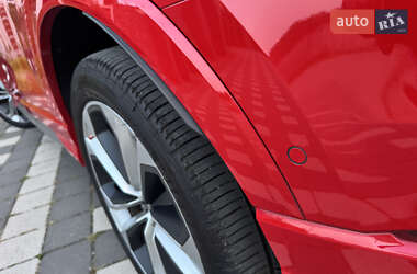 Внедорожник / Кроссовер Audi Q3 2021 в 