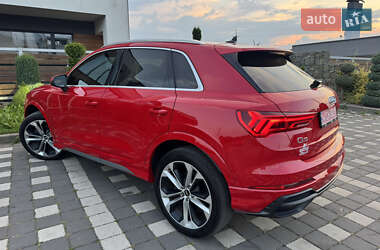 Внедорожник / Кроссовер Audi Q3 2021 в 