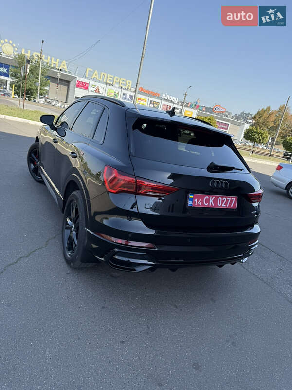 Внедорожник / Кроссовер Audi Q3 2019 в Кривом Роге