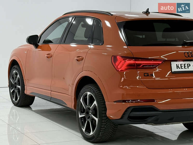 Внедорожник / Кроссовер Audi Q3 2022 в Одессе