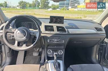 Внедорожник / Кроссовер Audi Q3 2011 в 