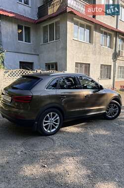 Внедорожник / Кроссовер Audi Q3 2011 в 