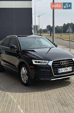 Позашляховик / Кросовер Audi Q3 2017 в 