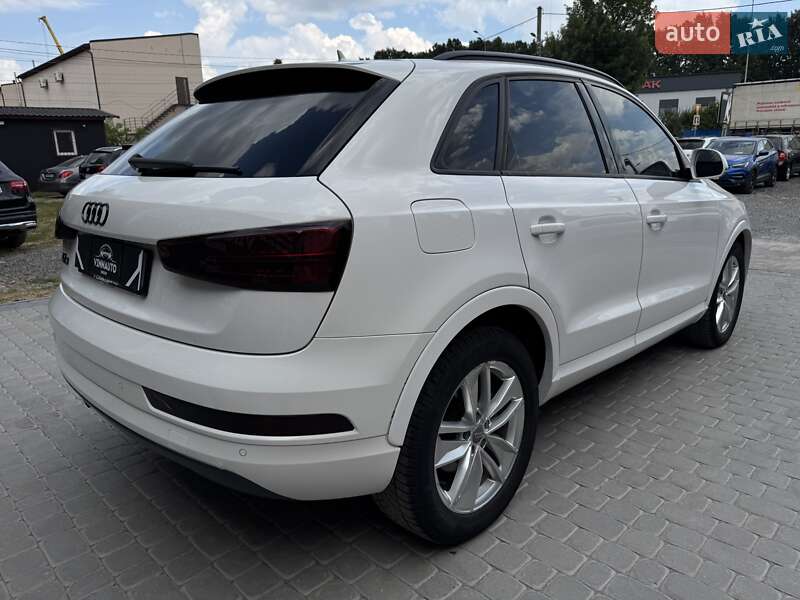 Внедорожник / Кроссовер Audi Q3 2017 в Виннице