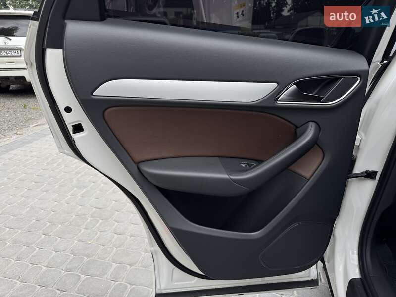 Внедорожник / Кроссовер Audi Q3 2017 в Виннице