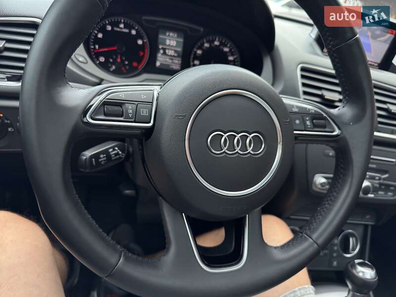 Внедорожник / Кроссовер Audi Q3 2017 в Виннице