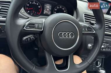 Внедорожник / Кроссовер Audi Q3 2017 в 