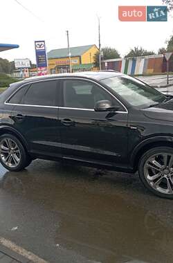 Позашляховик / Кросовер Audi Q3 2017 в 