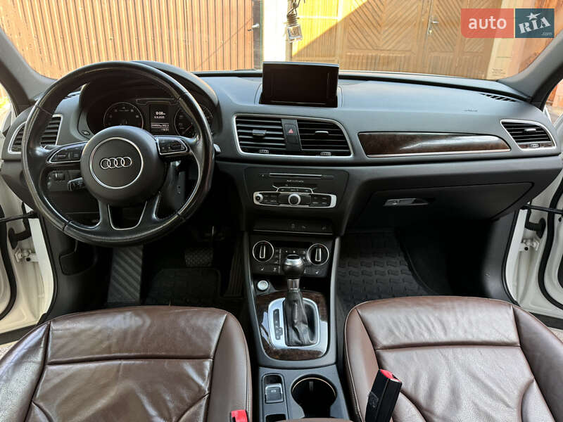 Позашляховик / Кросовер Audi Q3 2016 в Рівному