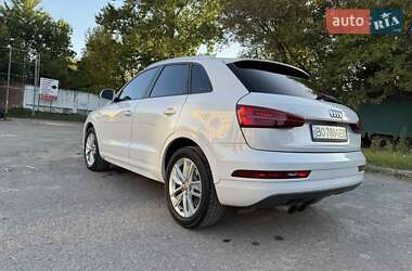 Позашляховик / Кросовер Audi Q3 2017 в 