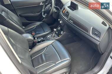 Внедорожник / Кроссовер Audi Q3 2013 в 
