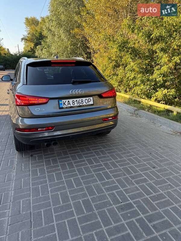 Позашляховик / Кросовер Audi Q3 2017 в Києві
