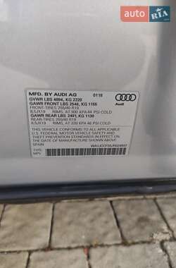 Внедорожник / Кроссовер Audi Q3 2018 в 