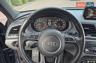 Внедорожник / Кроссовер Audi Q3 2016 в 