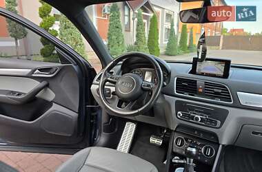 Внедорожник / Кроссовер Audi Q3 2016 в 