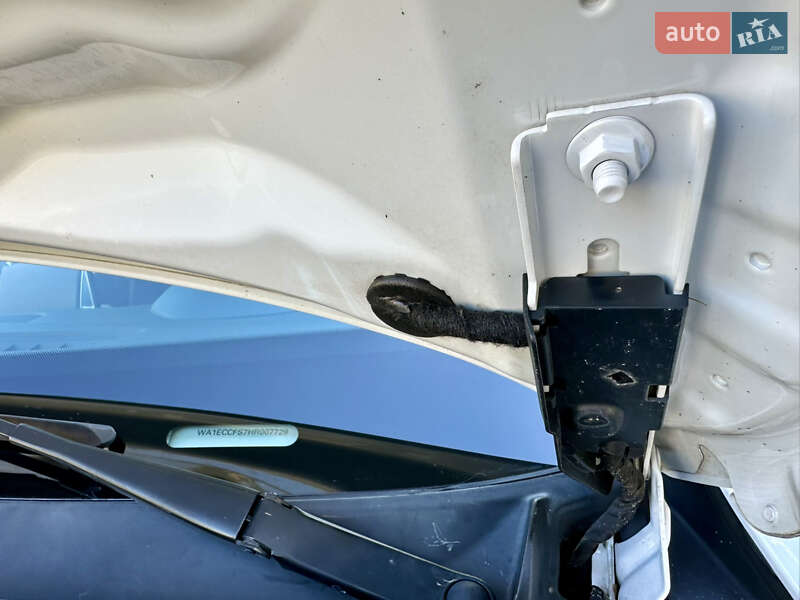 Внедорожник / Кроссовер Audi Q3 2017 в Киеве