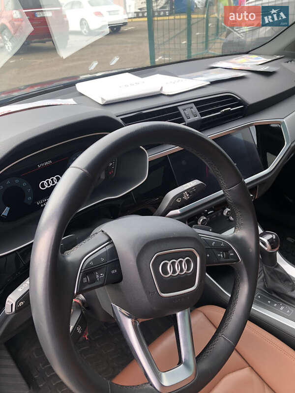 Внедорожник / Кроссовер Audi Q3 2022 в Киеве фото 9 Внедорожник / Кроссовер Audi Q3 2022 в Киеве