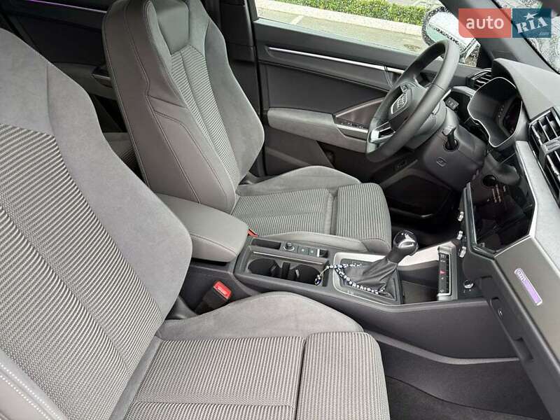 Внедорожник / Кроссовер Audi Q3 2024 в Ивано-Франковске