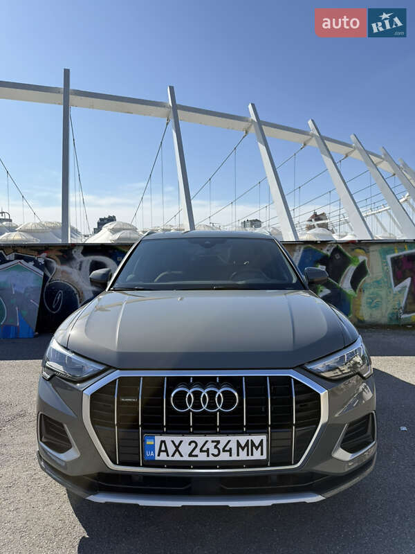 Внедорожник / Кроссовер Audi Q3 2019 в Киеве фото 2 Внедорожник / Кроссовер Audi Q3 2019 в Киеве