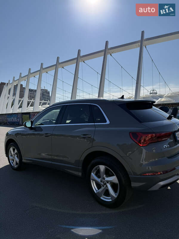 Внедорожник / Кроссовер Audi Q3 2019 в Киеве фото 6 Внедорожник / Кроссовер Audi Q3 2019 в Киеве
