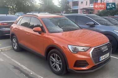 Внедорожник / Кроссовер Audi Q3 2020 в Киеве