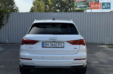 Внедорожник / Кроссовер Audi Q3 2019 в 