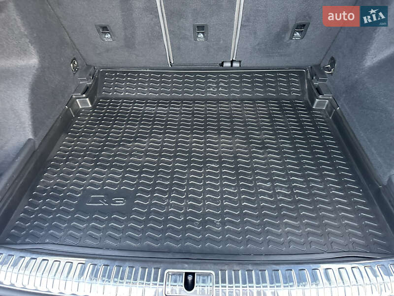 Позашляховик / Кросовер Audi Q3 2024 в Києві