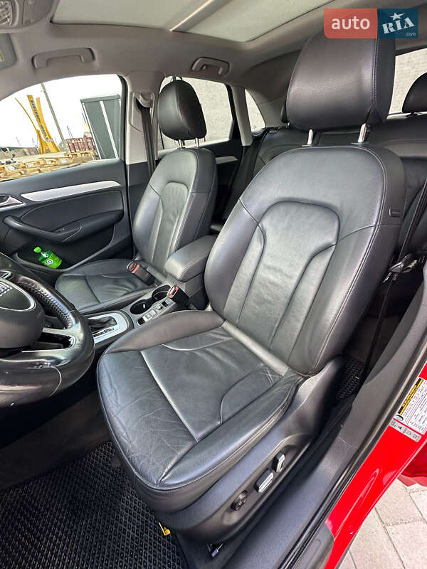 Внедорожник / Кроссовер Audi Q3 2017 в Ивано-Франковске