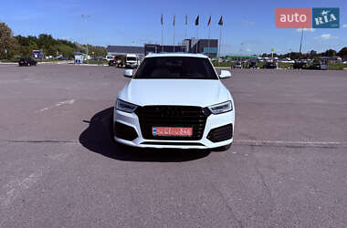 Позашляховик / Кросовер Audi Q3 2015 в 