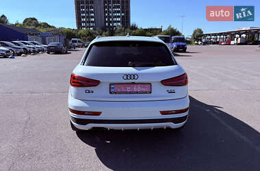 Позашляховик / Кросовер Audi Q3 2015 в 