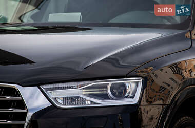 Внедорожник / Кроссовер Audi Q3 2016 в 