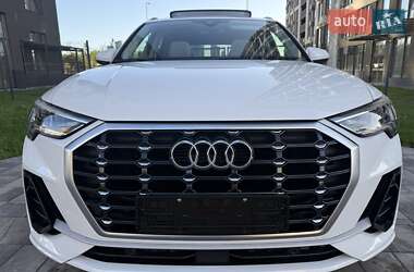 Внедорожник / Кроссовер Audi Q3 2021 в Киеве