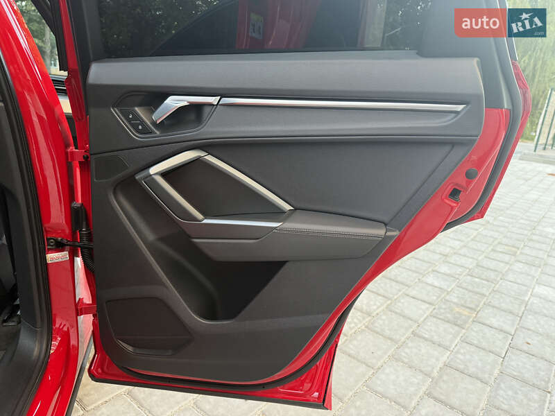 Позашляховик / Кросовер Audi Q3 2020 в Рівному фото 46 Позашляховик / Кросовер Audi Q3 2020 в Рівному
