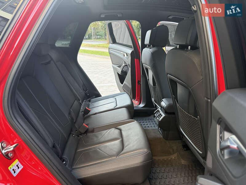 Позашляховик / Кросовер Audi Q3 2020 в Рівному фото 50 Позашляховик / Кросовер Audi Q3 2020 в Рівному