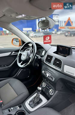 Внедорожник / Кроссовер Audi Q3 2012 в 