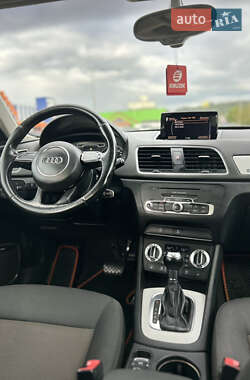 Внедорожник / Кроссовер Audi Q3 2012 в 