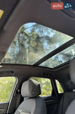 Позашляховик / Кросовер Audi Q3 2019 в 