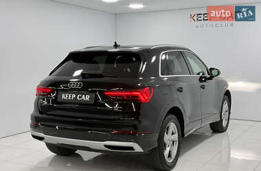 Внедорожник / Кроссовер Audi Q3 2019 в 