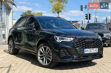 Внедорожник / Кроссовер Audi Q3 2024 в 