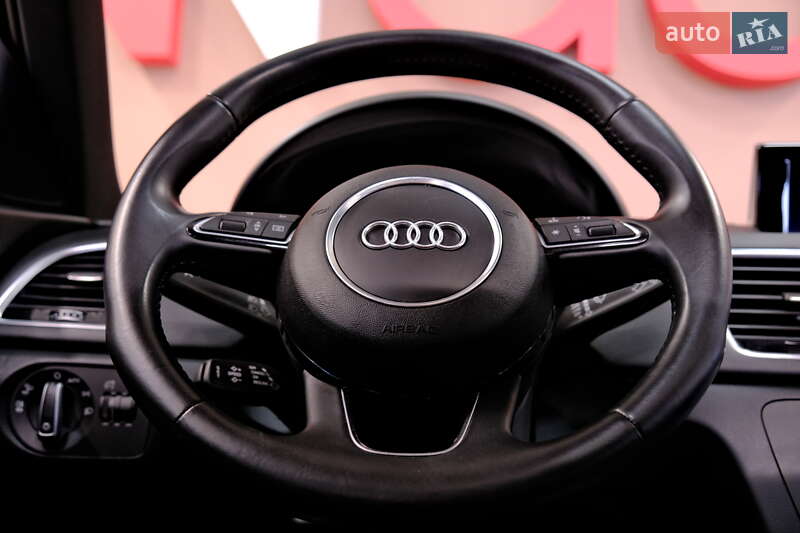 Внедорожник / Кроссовер Audi Q3 2018 в Одессе