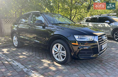 Внедорожник / Кроссовер Audi Q3 2016 в 