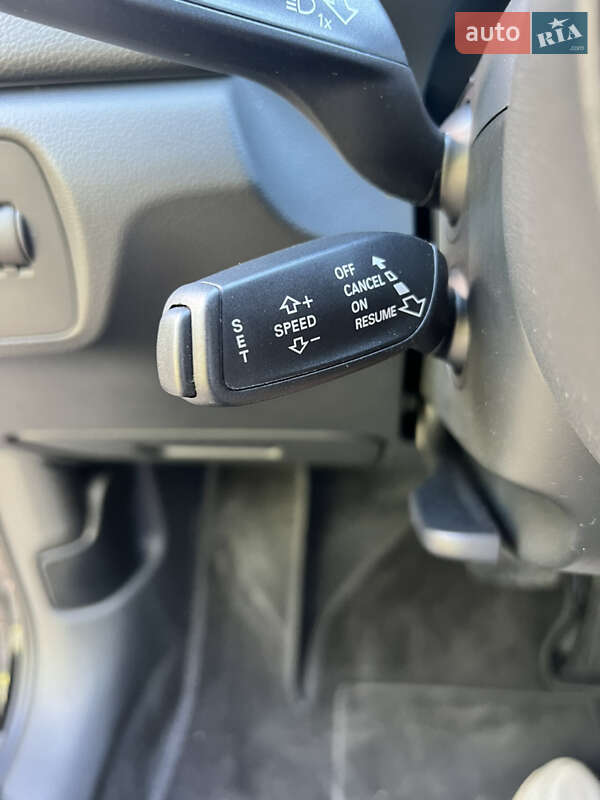 Внедорожник / Кроссовер Audi Q3 2016 в Ивано-Франковске