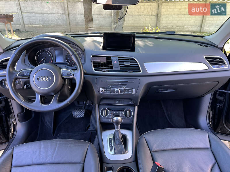 Внедорожник / Кроссовер Audi Q3 2016 в Ивано-Франковске