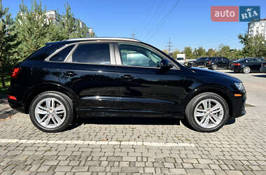 Внедорожник / Кроссовер Audi Q3 2016 в 