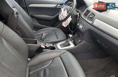 Внедорожник / Кроссовер Audi Q3 2017 в 