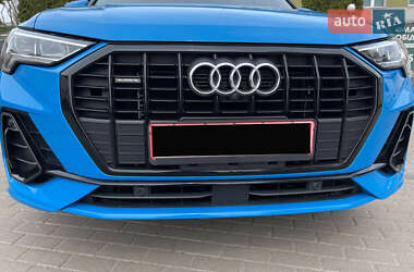 Внедорожник / Кроссовер Audi Q3 2020 в 
