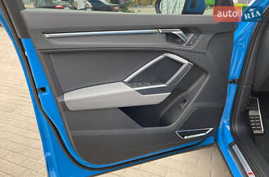 Внедорожник / Кроссовер Audi Q3 2020 в 
