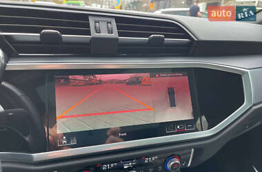 Внедорожник / Кроссовер Audi Q3 2020 в 