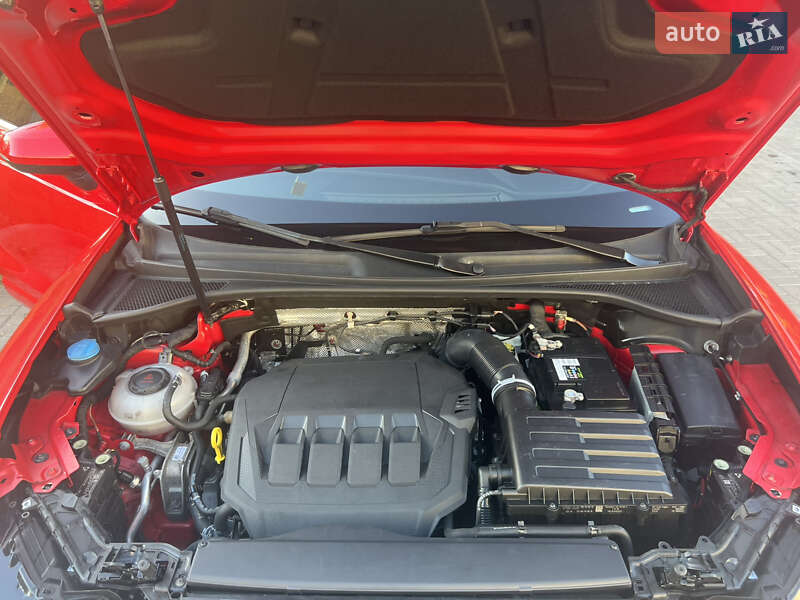 Внедорожник / Кроссовер Audi Q3 2019 в Сумах